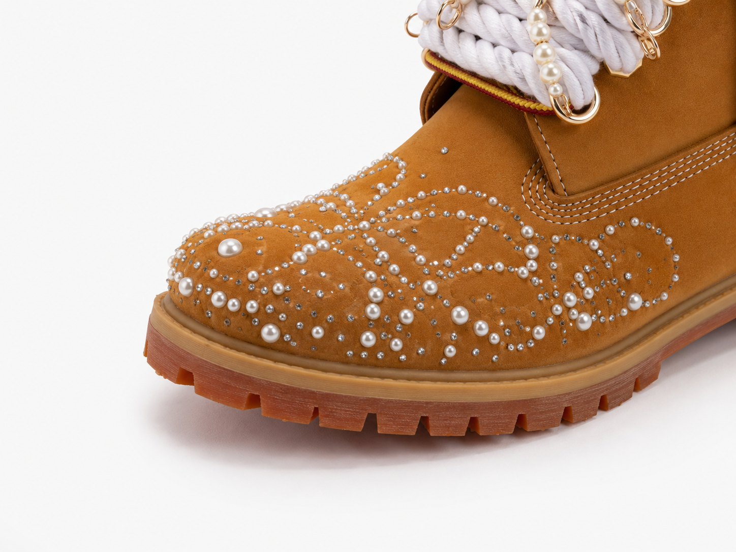 CUSTOM TIMBS